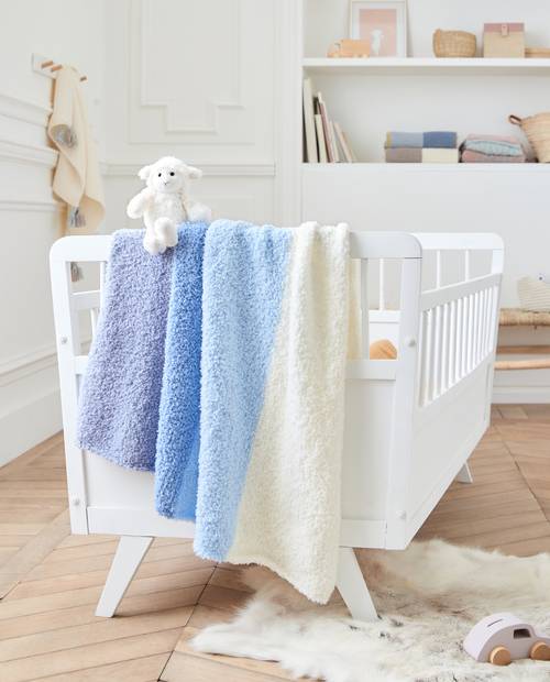 Phildar Phil Doudou Cuddly blanket with bear