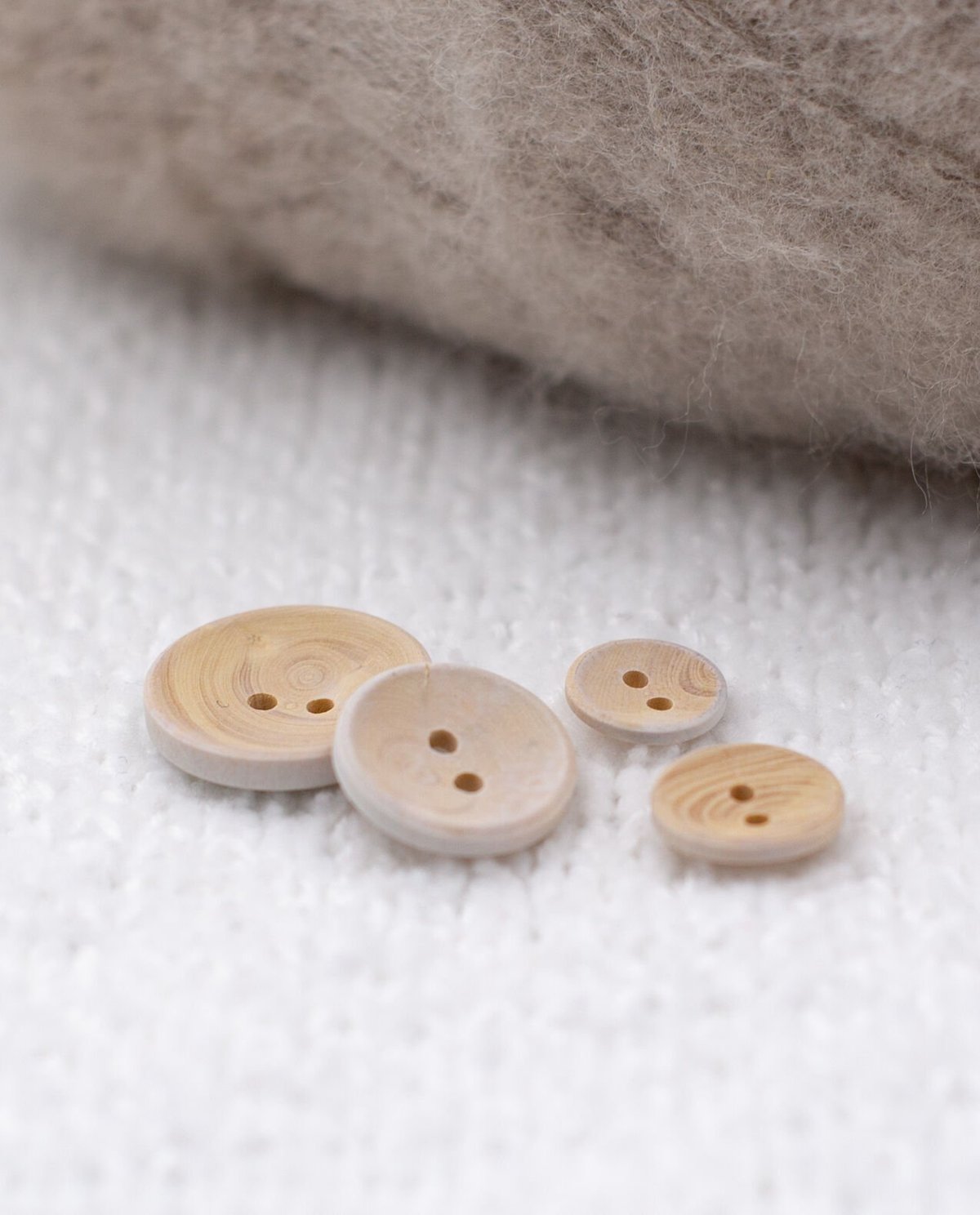 Lot Van 5 Knopen Wit-Hout