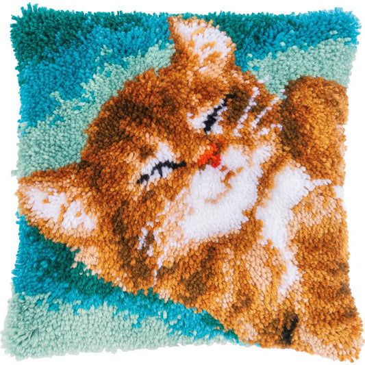 Knotting cushion kit Purring cat